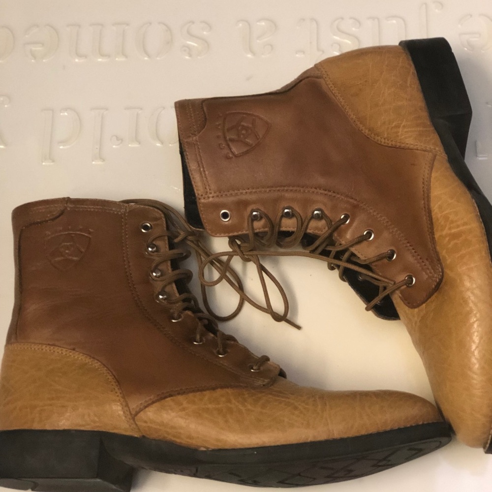 Women Size 8.5 Ariat Country Western Cowboy Boots